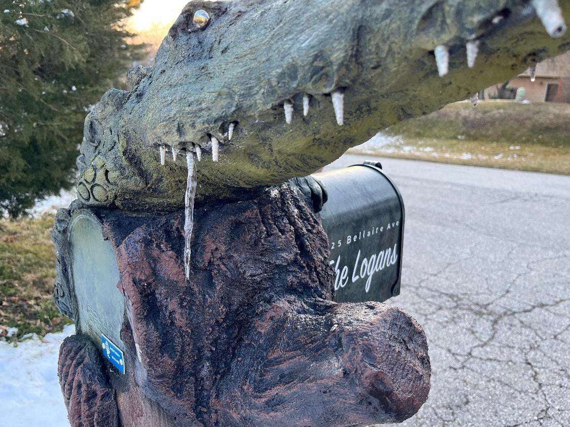 Florida Alligator Mailbox Sculpture – Nautical Mailbox