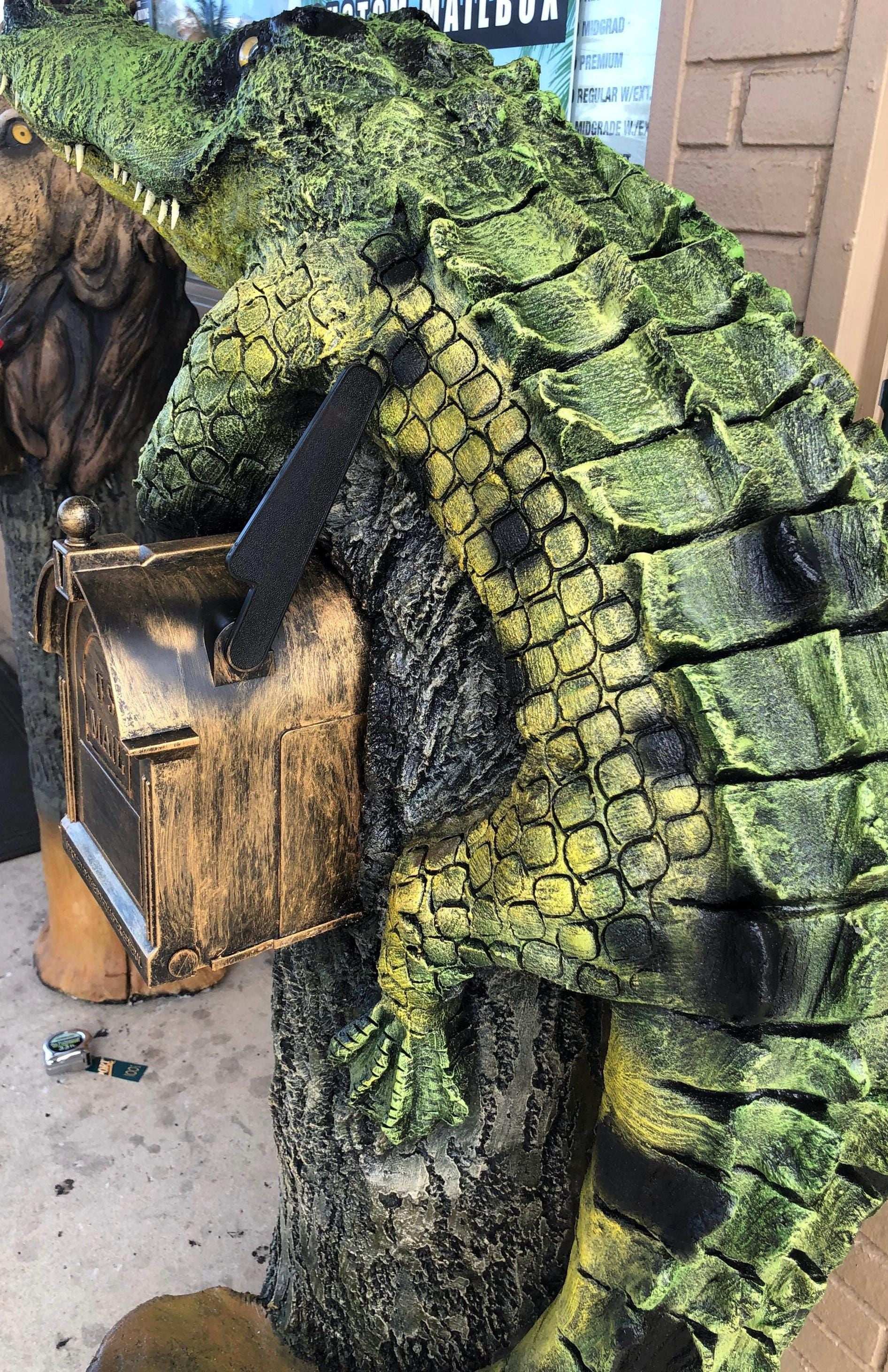 Florida Alligator Mailbox Sculpture – Nautical Mailbox