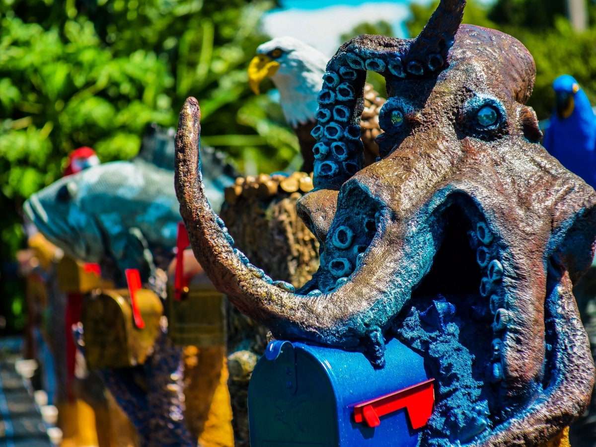 Blue Octopus Mailbox Sculpture – Nautical Mailbox